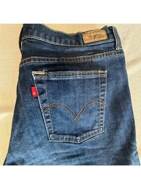 Levi's Dark Blue Jeans with Red Tab Size 8 Long women's